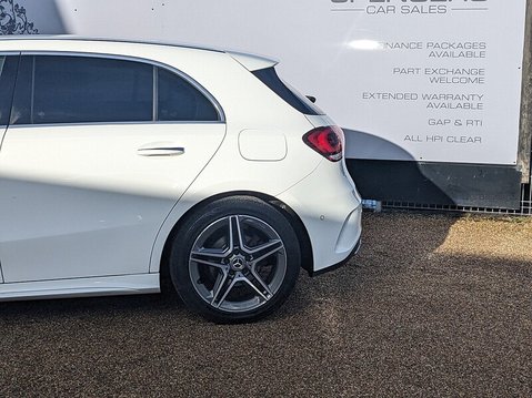 Mercedes-Benz A Class A 180 D AMG LINE PREMIUM 6
