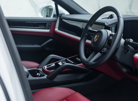 Porsche Cayenne V6 E-HYBRID Coupe 14