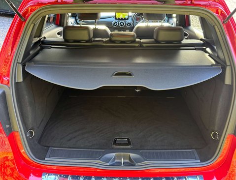 Mercedes-Benz B Class 2.1 B 200 AMG Line Premium+ D Auto 5dr 18