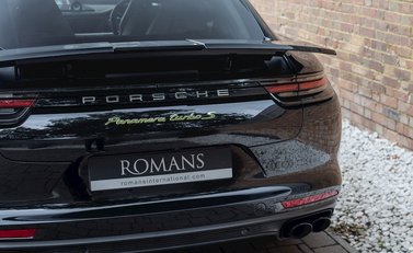 Porsche Panamera Turbo S E-Hybrid 24
