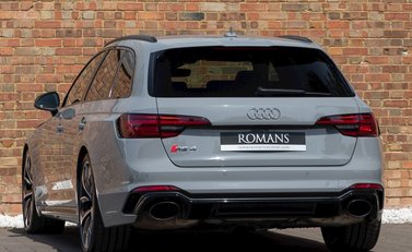 Audi RS4 Avant 3