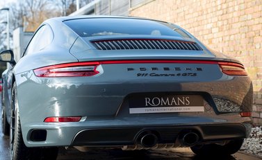 Porsche 911 (991.2) Carrera 4 GTS 24