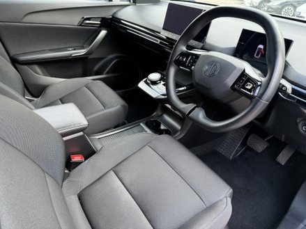 MG MG4 64kWh SE Long Range Hatchback 5dr Electric Auto (203 ps)