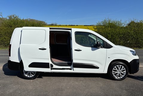 Citroen Berlingo 950 Enterprise XL 102 ps BlueHdi Panel Van 11