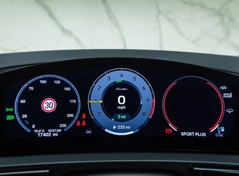 Porsche Cayenne TURBO E-HYBRID Coupe with GT Package 20