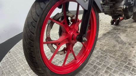 Suzuki GSX-S GSXS 125 2020 SPORT BIKE 125CC PROJECT BIKE PARTS BIKE 18