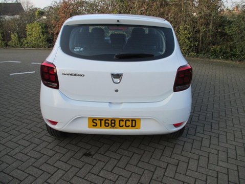 Dacia Sandero 0.9 TCe Essential Euro 6 (s/s) 5dr 4