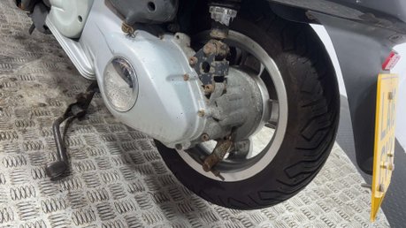 Piaggio Vespa Primavera 2016 17K RUNS WELL EASY LIGHT PROJECT 125CC SCOOTER BIKE 28