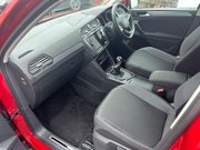 Volkswagen Tiguan 1.5 TSI Active SUV 5dr Petrol Manual Euro 6 (s/s) (130 ps) Bluetooth - Allo 37