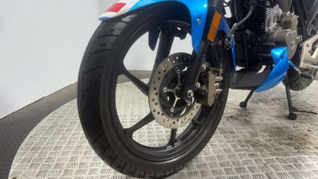 Lexmoto Isca 2020 ONLY 6K, NEW MOT, LEARNER BIKE 125CC NAKED 36
