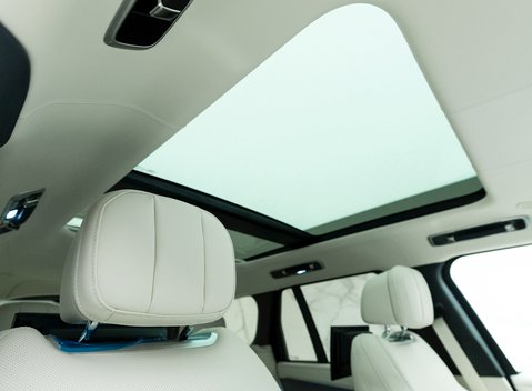 Land Rover Range Rover P510e First Edition 11