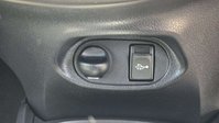 Toyota Yaris 1.5 VVT-h Icon Hatchback 5dr Petrol Hybrid E-CVT Euro 6 (101 ps) 25