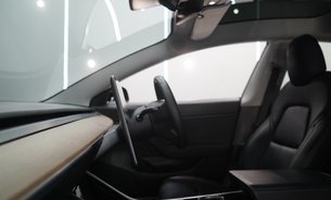 Tesla Model 3 STANDARD RANGE PLUS New Front Arms and Bushes New Rear Bushes Low Mileage 21