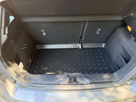 Ford Fiesta 1.1 Fiesta Zetec 3dr 36