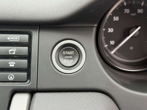 Land Rover Discovery Sport 2.0 Discovery Sport Dynamic Luxury HSE Si4 Auto 4WD 5dr 45
