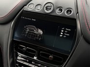 Aston Martin DBX V8 72