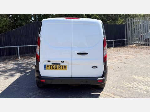 Ford Transit Connect 220 BASE TDCI 4