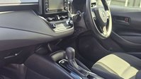 Toyota Corolla 1.8 VVT-h Design Touring Sports 5dr Petrol Hybrid CVT Euro 6 (s/s) (122 ps) 15