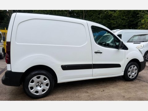 Peugeot Partner 1.6 BlueHDi 854 Professional Panel Van 5dr Diesel Manual L1 (112 g/km, 97.6 9