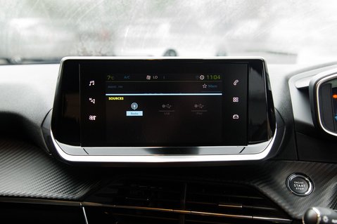 Peugeot 208 ALLURE 21