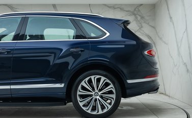 Bentley Bentayga V8 First Edition 38