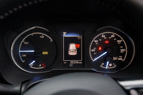 Toyota Yaris VVT-I BI-TONE 14