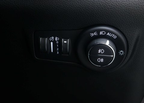 Jeep Compass 1.3 Compass Limited PHEV EAWD Auto 4WD 5dr 43