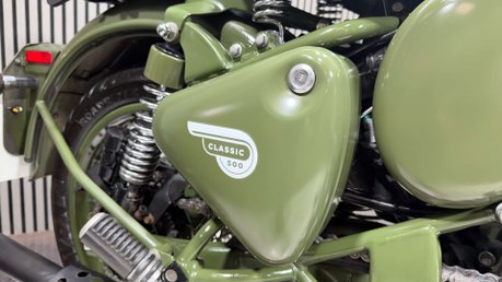 Royal Enfield Bullet 500 CLASSIC 2020 ONLY 11K ARMY COLOUR SCHEME 500CC A2 21
