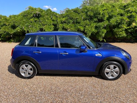 Mini Hatch 1.5 One Classic Hatchback 5dr Petrol Manual Euro 6 (s/s) (102 ps) 18