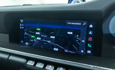 Porsche 911 GT3 TOURING (992) 21