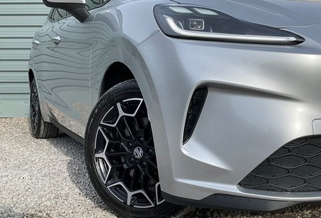 MG MG4 EV URBAN 53.9kWh PREMIUM LONG RANGE