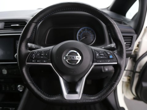 Nissan LEAF 40kWh Tekna Auto 5dr 10