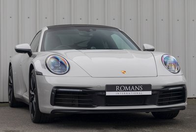 Porsche 911 Carrera S (992)