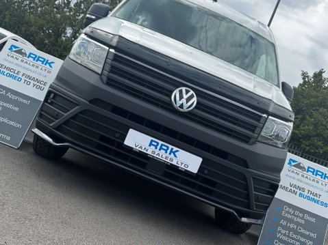 Volkswagen Crafter 2.0 TDI CR35 Trendline Panel Van 5dr Diesel Manual FWD MWB Euro 6 (s/s) (14 9