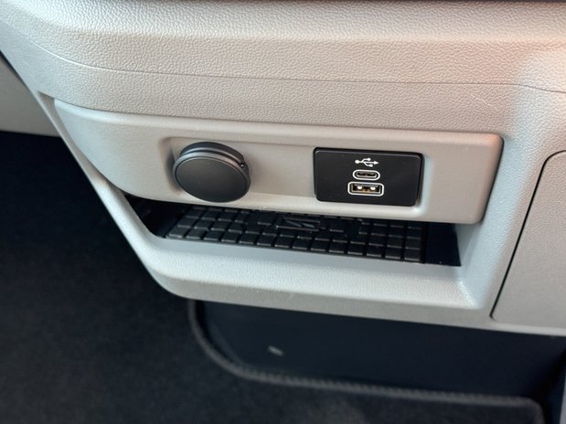 Ford Transit Custom AUTO LWB [SOLD MM] L2H1 Low Roof AWD Trail 320 Alloys Cam Carplay Nav EURO 41