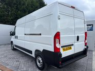 Peugeot Boxer 35 L3H2 Professional 140 ps Panel Van 2