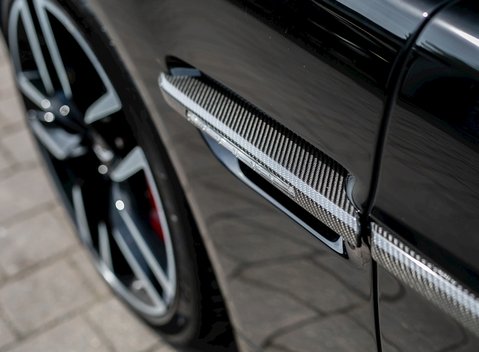 Aston Martin Vanquish 26