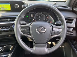 Lexus Ux 2.0 UX 250h 4x2 CVT 5dr 19