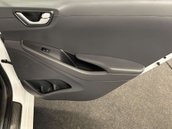 Hyundai IONIQ 1.6 IONIQ Premium FHEV Semi-Auto 5dr 31