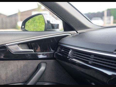 Audi A4 2.0 A4 Black Edition 35 TFSI MHEV Semi-Auto 5dr 38