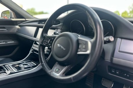 Jaguar XF 2.0d R-Sport Sportbrake 5dr Diesel Auto Euro 6 (s/s) (163 ps) 20