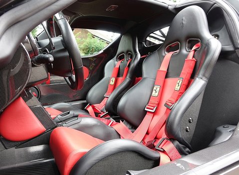 Ferrari Enzo 22