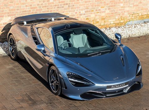 McLaren 720S Luxury 10