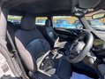 Mini Hatch COOPER 17