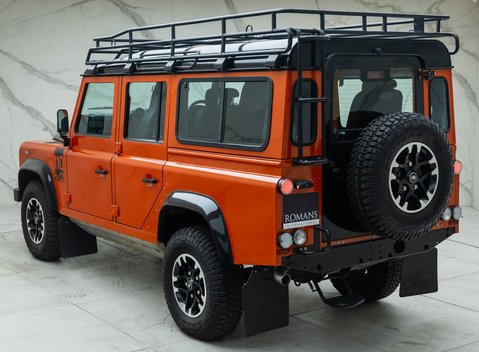 Land Rover Defender 110 ADVENTURE 12