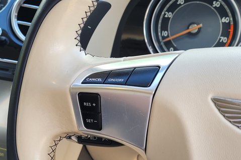 Bentley Flying Spur V8 20