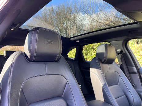 Jaguar F-Pace 3.0 D300 V6 S Auto AWD Euro 6 (s/s) 5dr 56