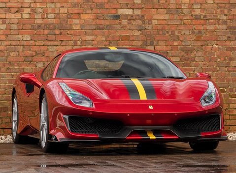Ferrari 488 Pista 1