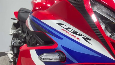 Honda CBR 2024 74 PLATE E-CLUTCH ONLY 240 MILES MOT AUTO 650CC SPORTS BIKE 21