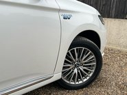 Mitsubishi Outlander PHEV DESIGN 39